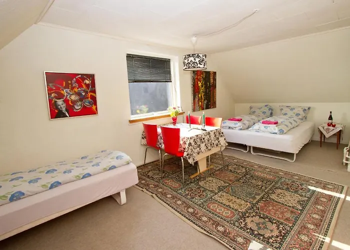 فندق مبيت وإفطار Casa Mundo Bed & Breakfast 3*